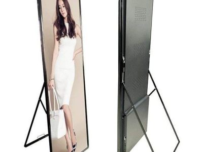 Standee LED P1.8: Giải Pháp Quảng Cáo Sắc Nét, Hiệu Quả Hàng Đầu 2026 - Zeus Việt Nam