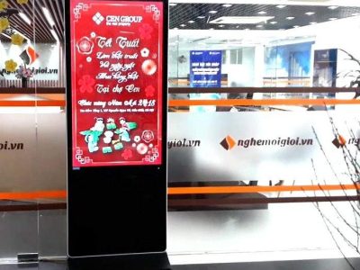 Màn hình quảng cáo LCD chân đứng 70 inch SAMSUNG / LG - Zeus Việt Nam